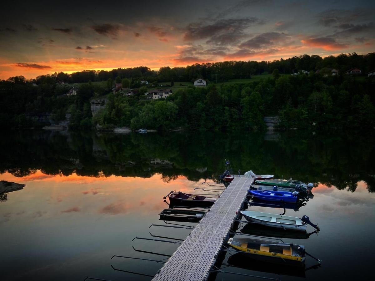 Hotel Les Rives Du Doubs Les Brenets Buitenkant foto