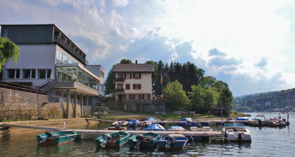 Hotel Les Rives Du Doubs Les Brenets Buitenkant foto